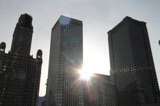 sunrays-through-3-skyscraper-buildings-640x427.jpg